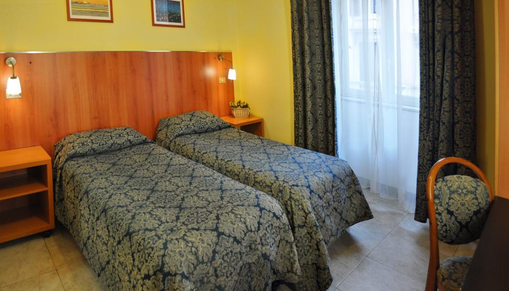 Hotel Fiorenza Rom Zimmer foto